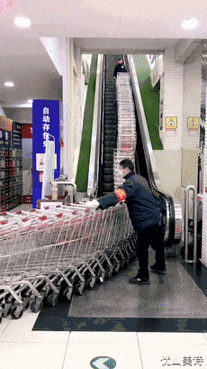 超市运购物车也是需要技术含量的。